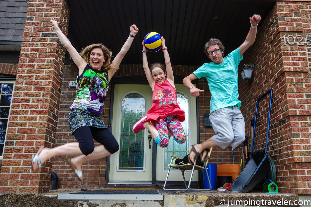 Ain't that the coolest of all family jumps?