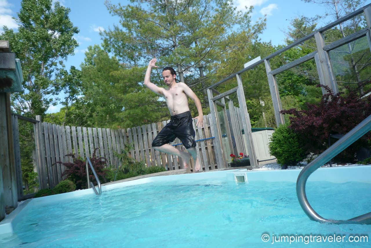 Jumping in KOA Kamping