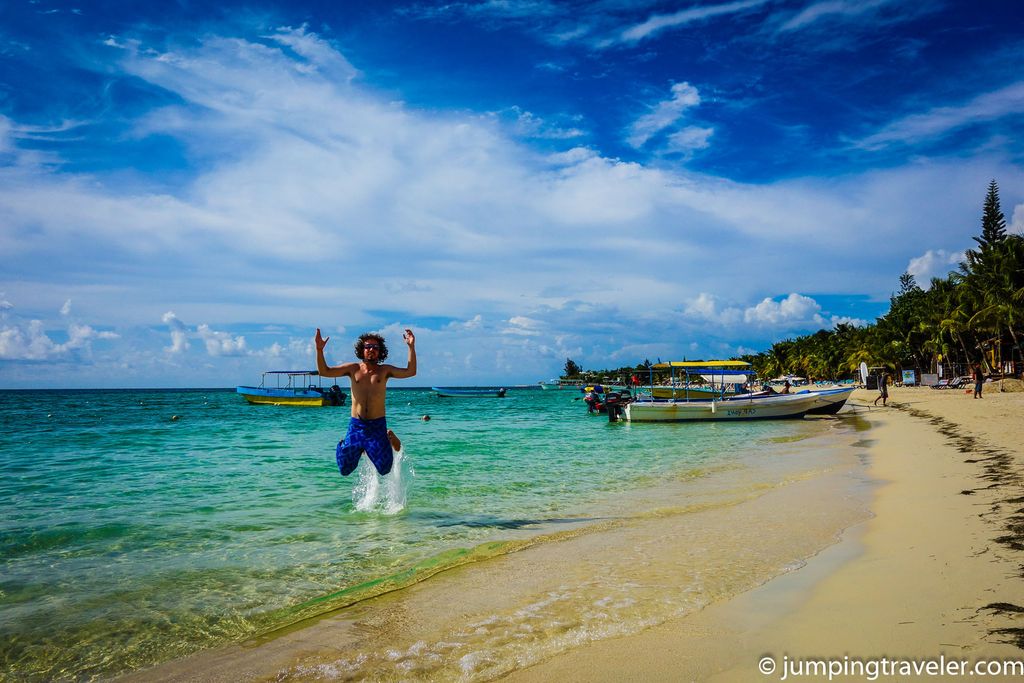 Image for Jumping in Roatรกn