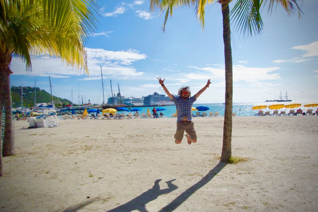 Jumping in Sint Maarten