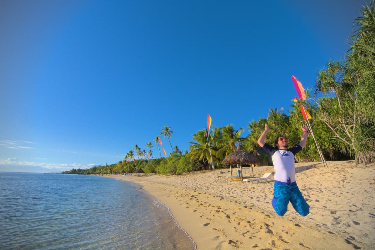 Sly jumping in Siquijor