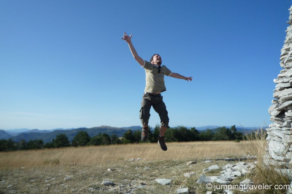Jumping in Le Contadour