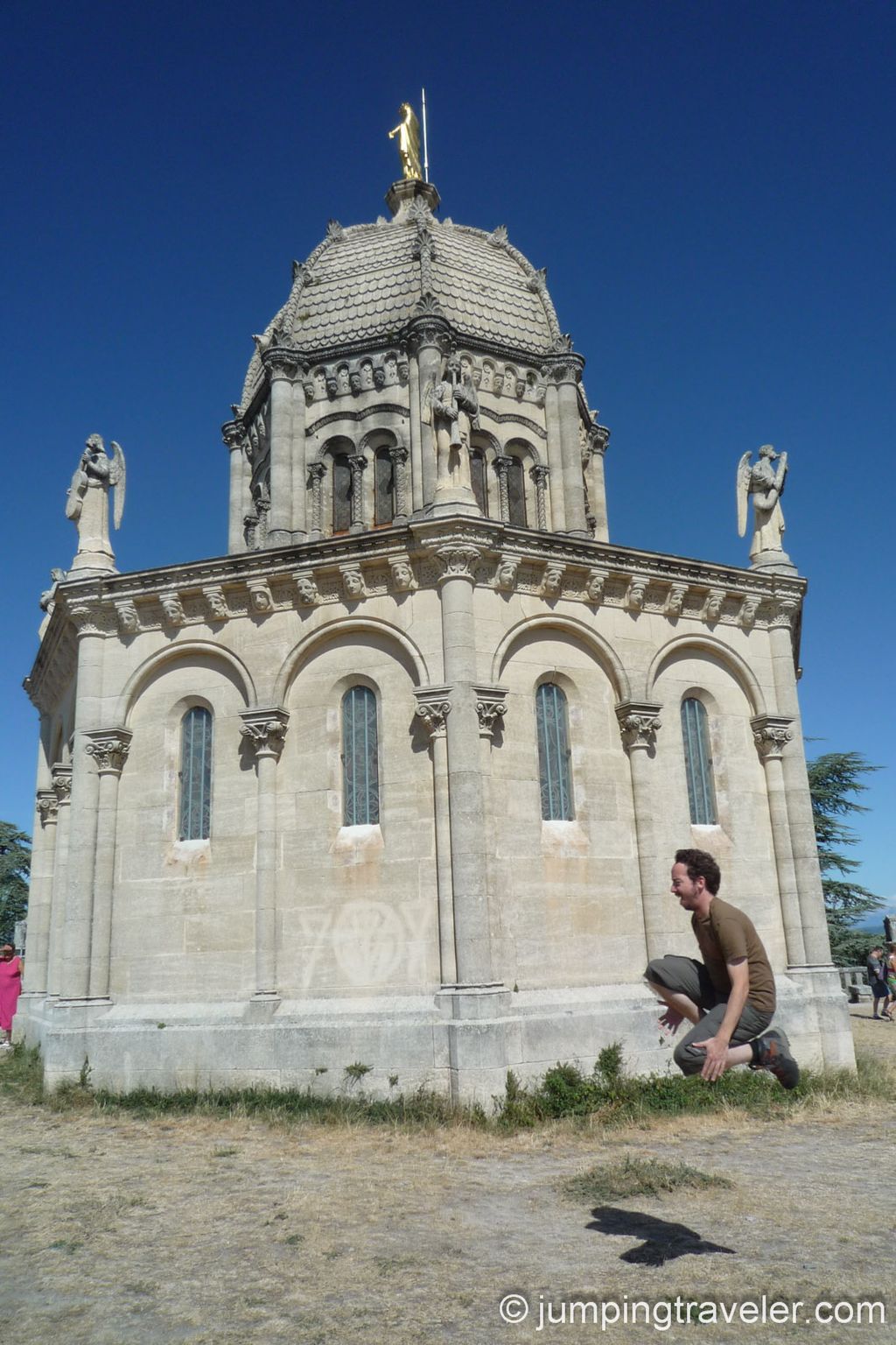 Jumping in la Citadelle de Forcalquier