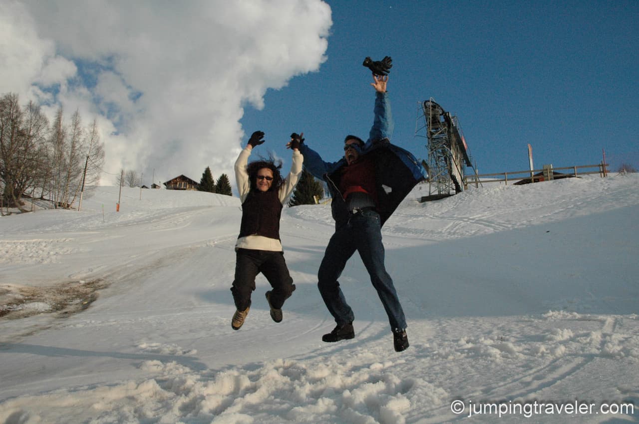 René Jumping in Crest-Volland