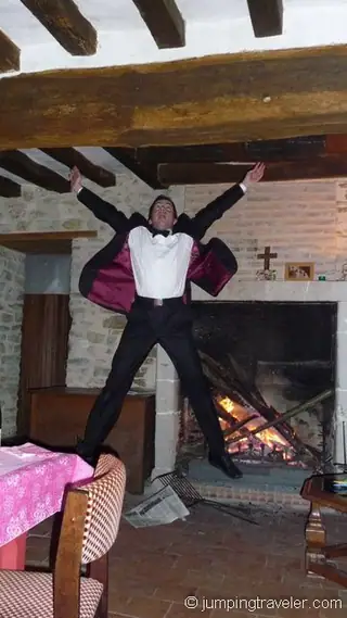 Jumping in Juigné-sur-Sarthe