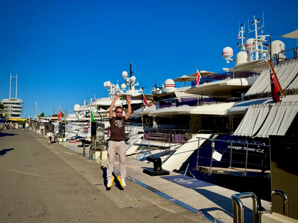 Jumping in Monaco