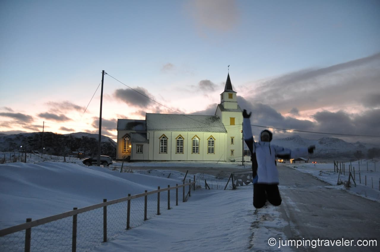 Jumping above the Arctic Circle